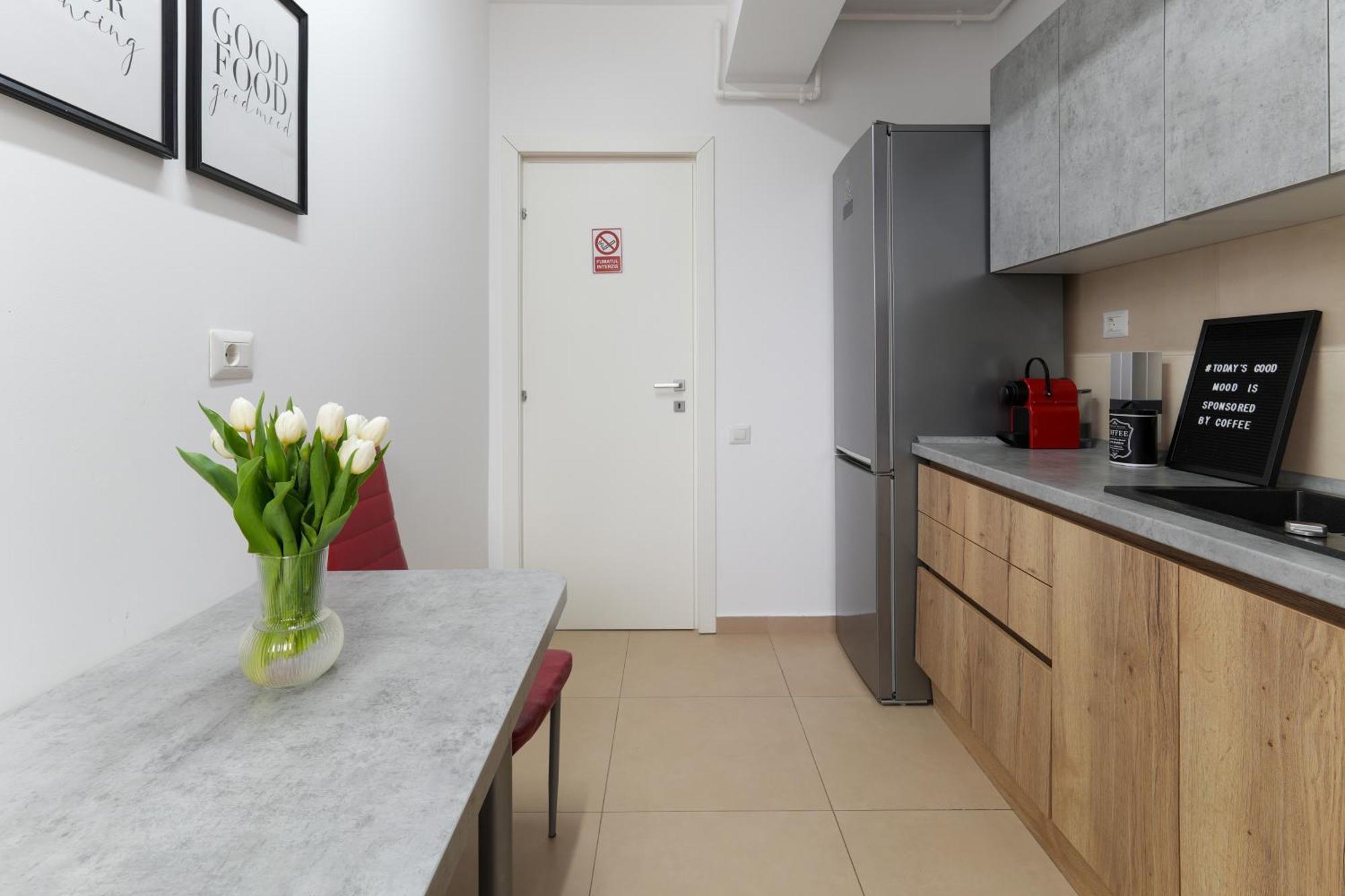 Amalia - Quiet 1Br Apartment With Parking & Wi-Fi Бухарест Екстер'єр фото